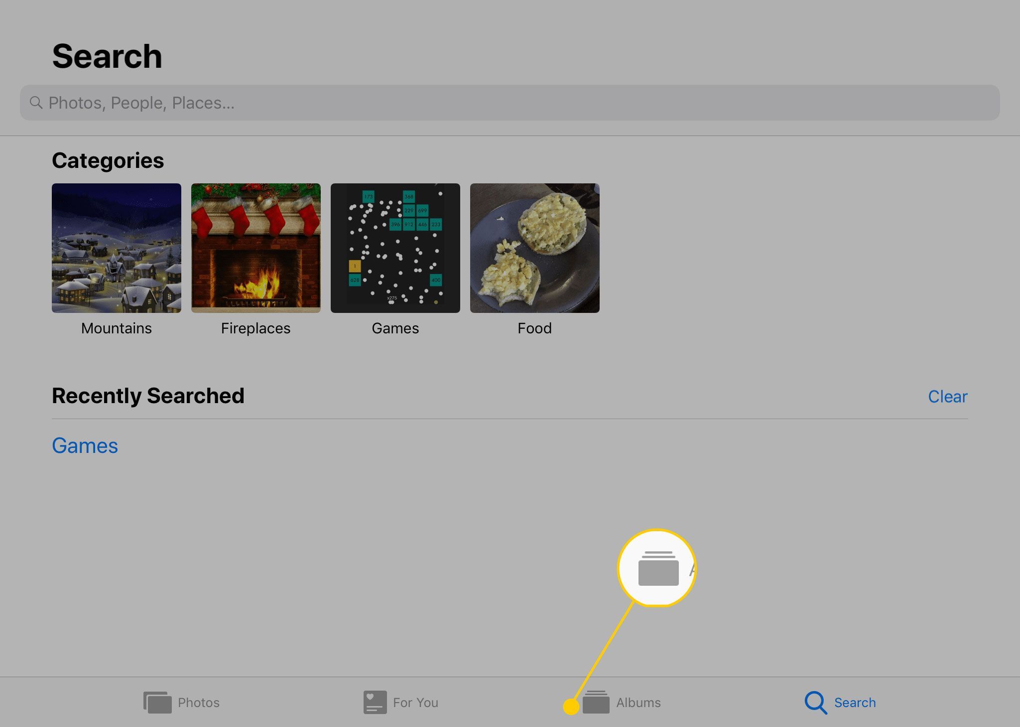Вкладка «Альбомы» в приложении «Фото» на iPad