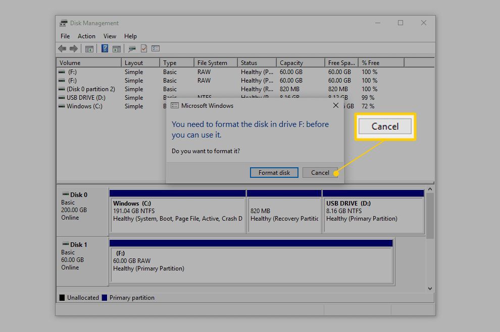 Кнопка «Отмена» в диалоговом окне форматирования на экране «Управление дисками»
