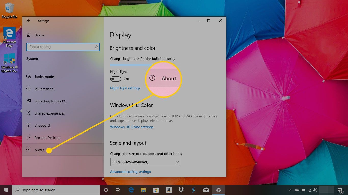 Настройки Windows 10 с выделенным заголовком О