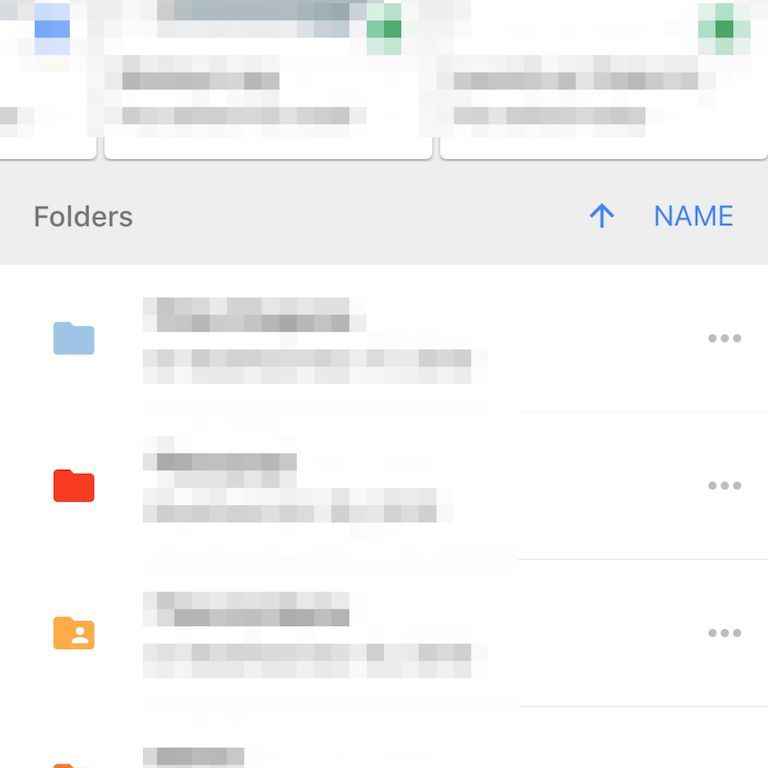 Снимок экрана iPhone, показывающий кнопку меню Google Drive.