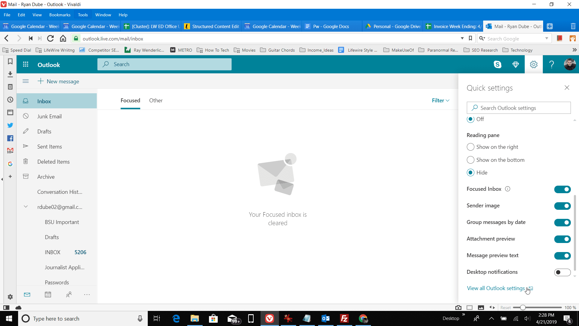 Снимок экрана доступа к настройкам Outlook в Outlook онлайн