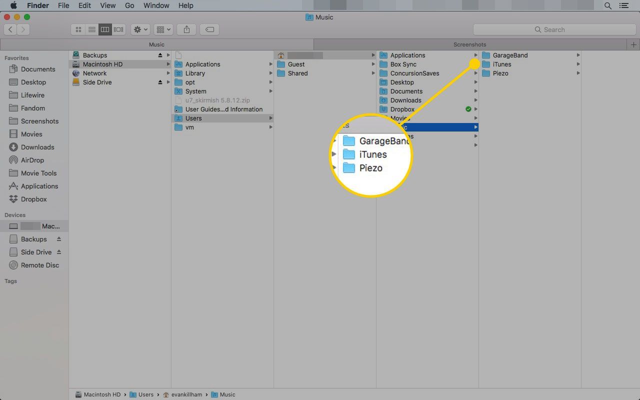 Finder на Mac с выделенным путем к папке iTunes