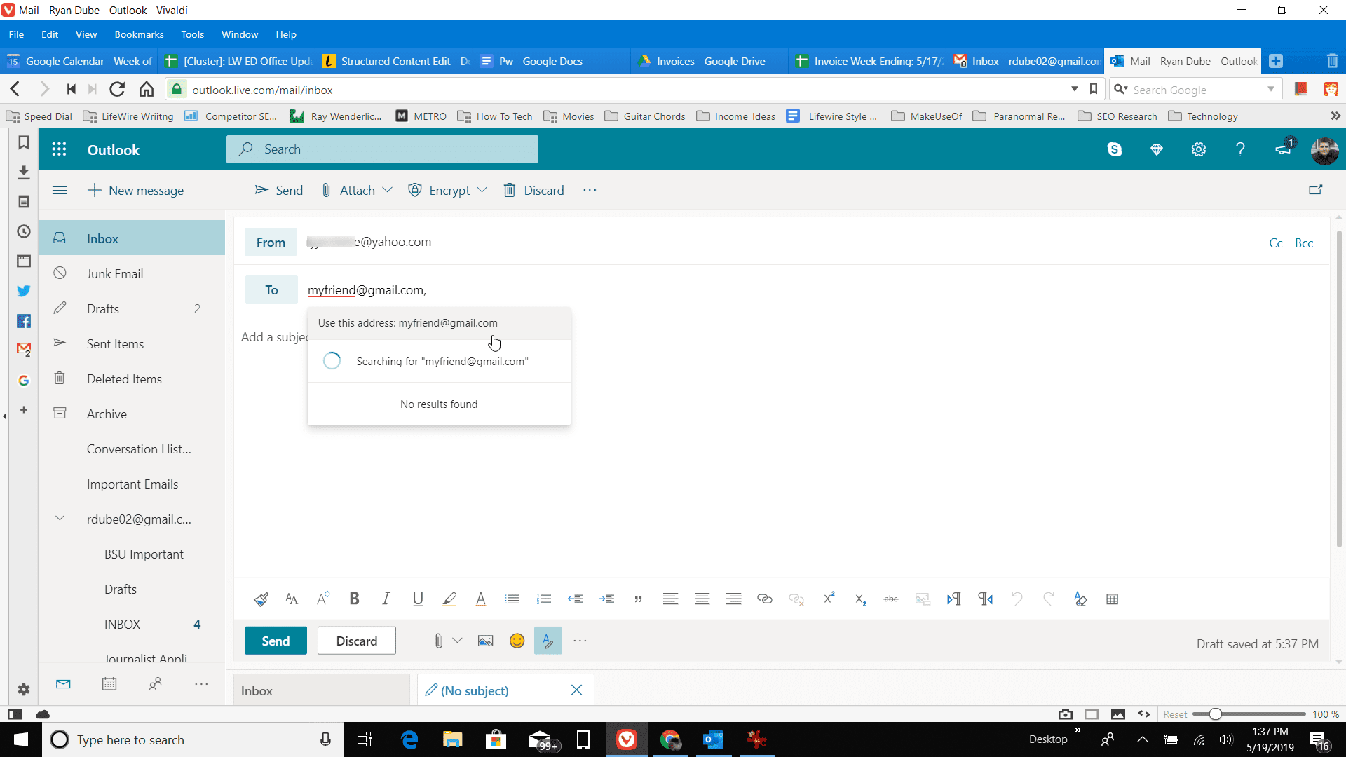 Снимок экрана: использование запятой после получателя в Outlook.com