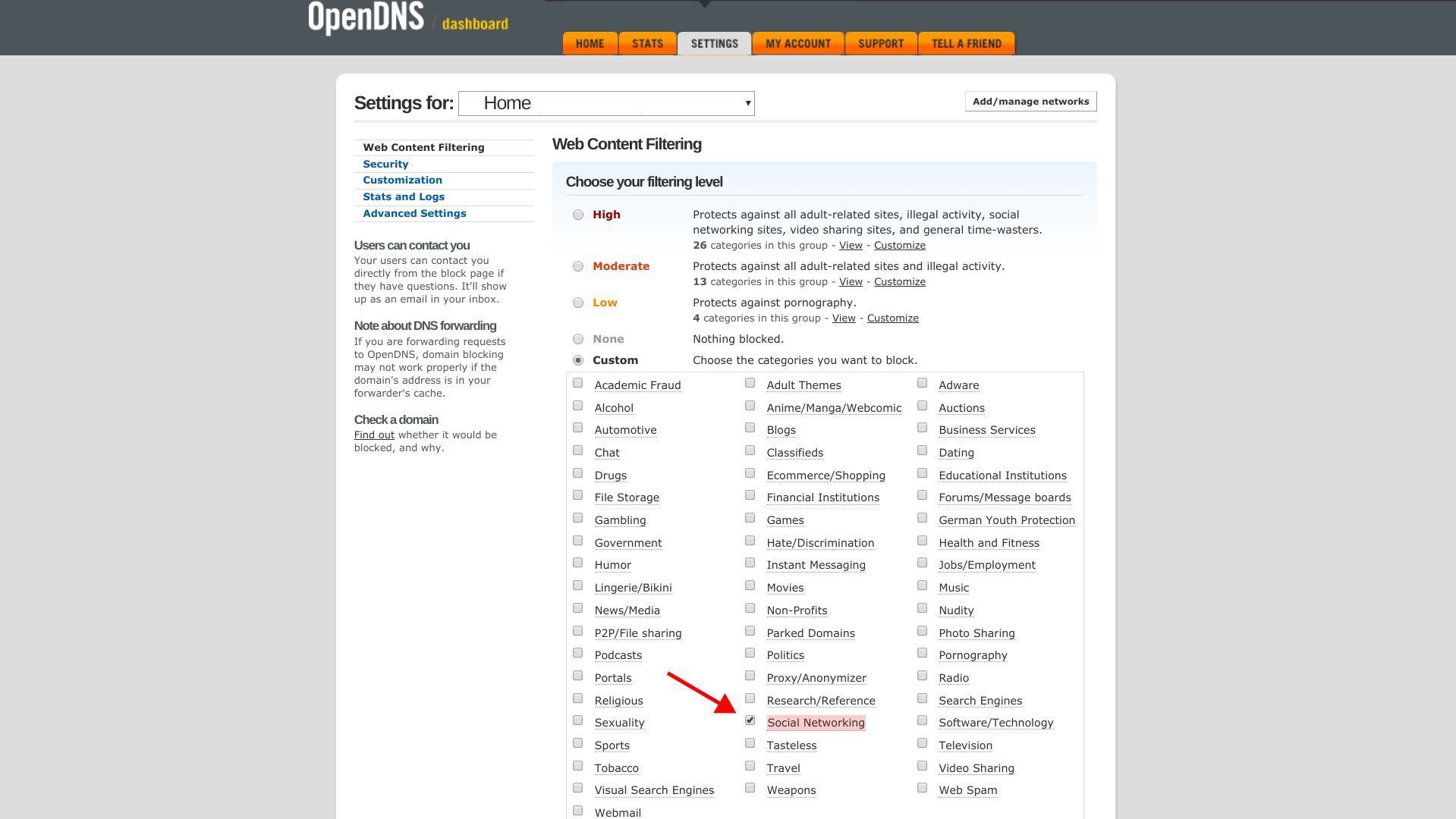 Снимок экрана фильтрации веб-контента OpenDNS, который показывает, что сайты социальных сетей заблокированы.