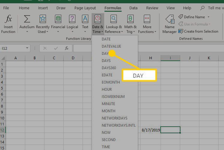 Расположение функции «День» в списке «Функции даты и времени».