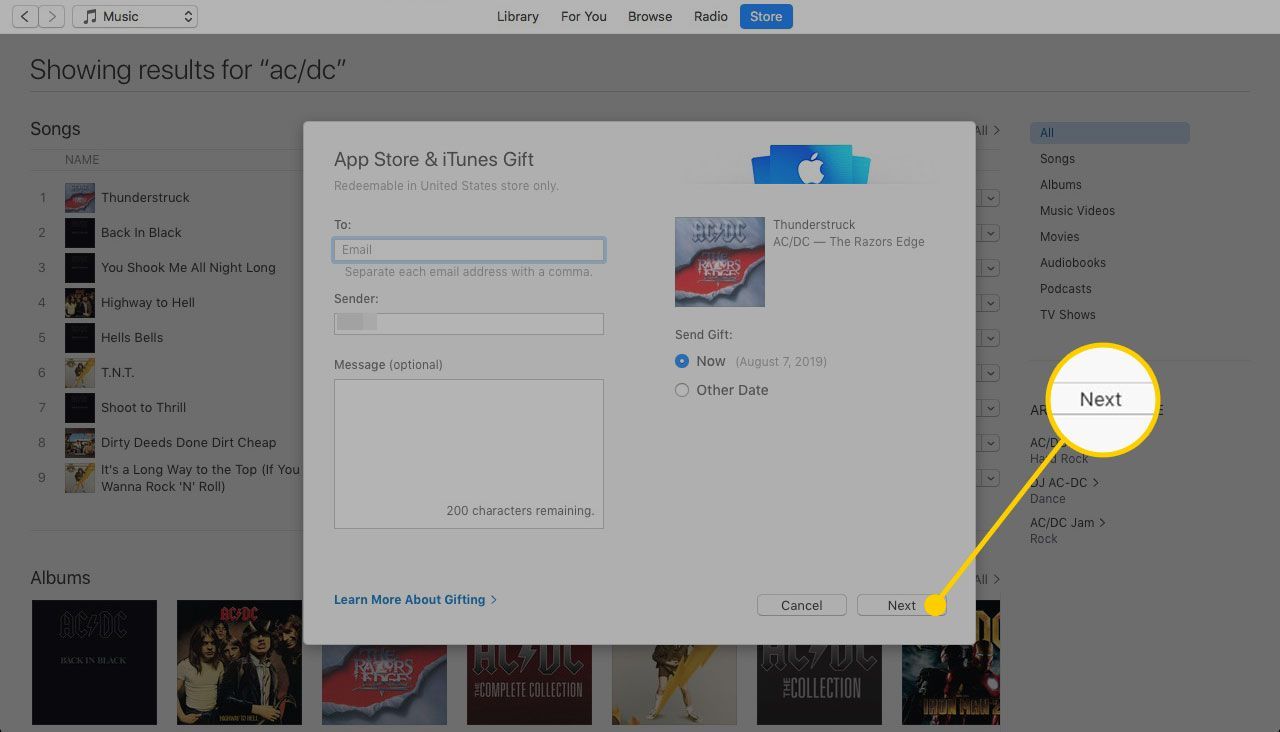 Экран App Store Gift с выделенной кнопкой Next