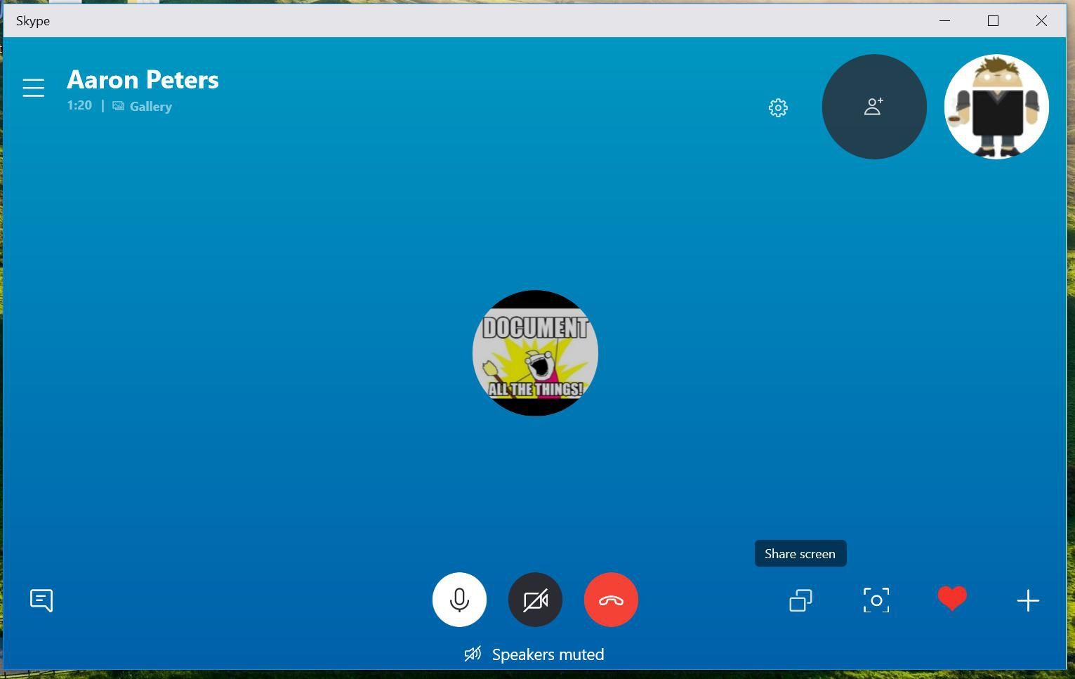 Кнопка «Поделиться экраном» в Skype для настольных ОС