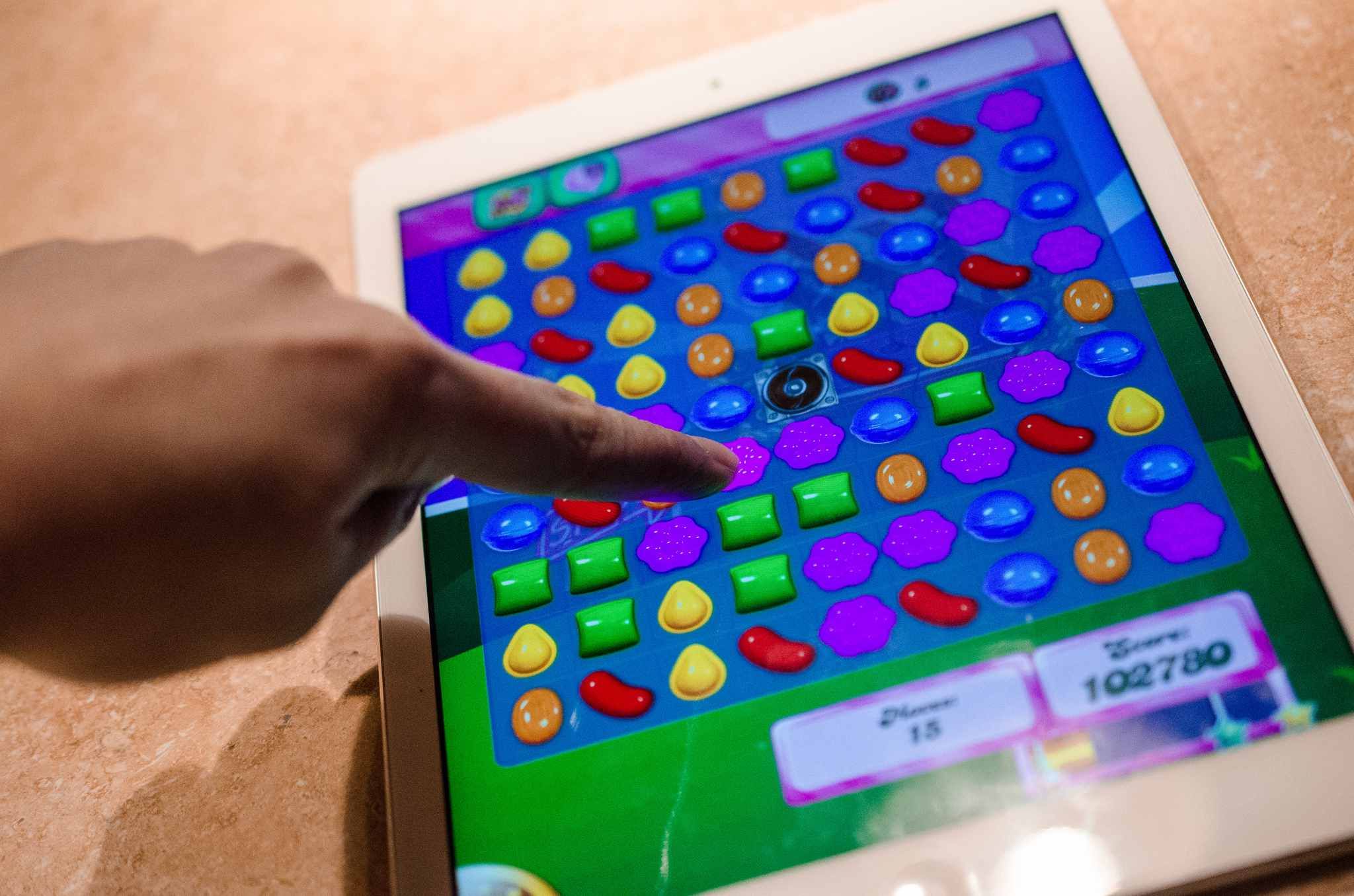 Candy Crush Saga играется на iPad