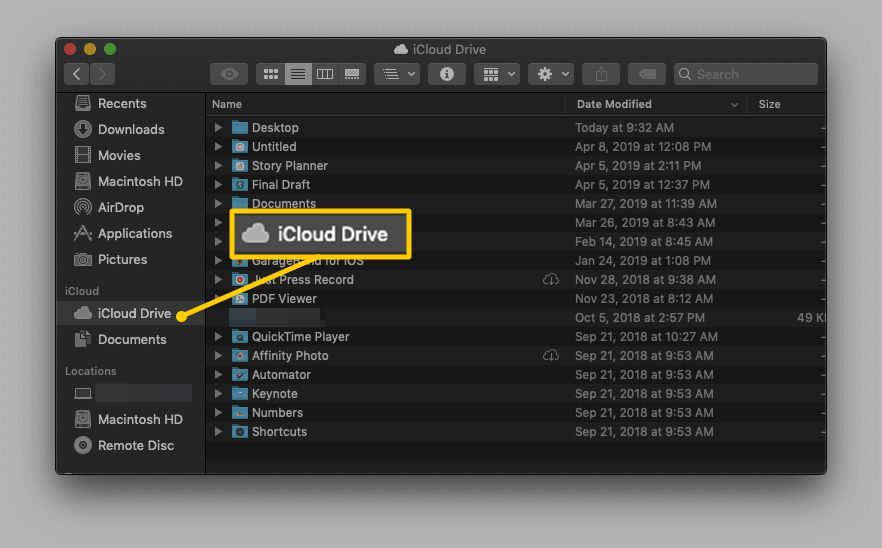 Папка iCloud Drive на боковой панели macOS Finder