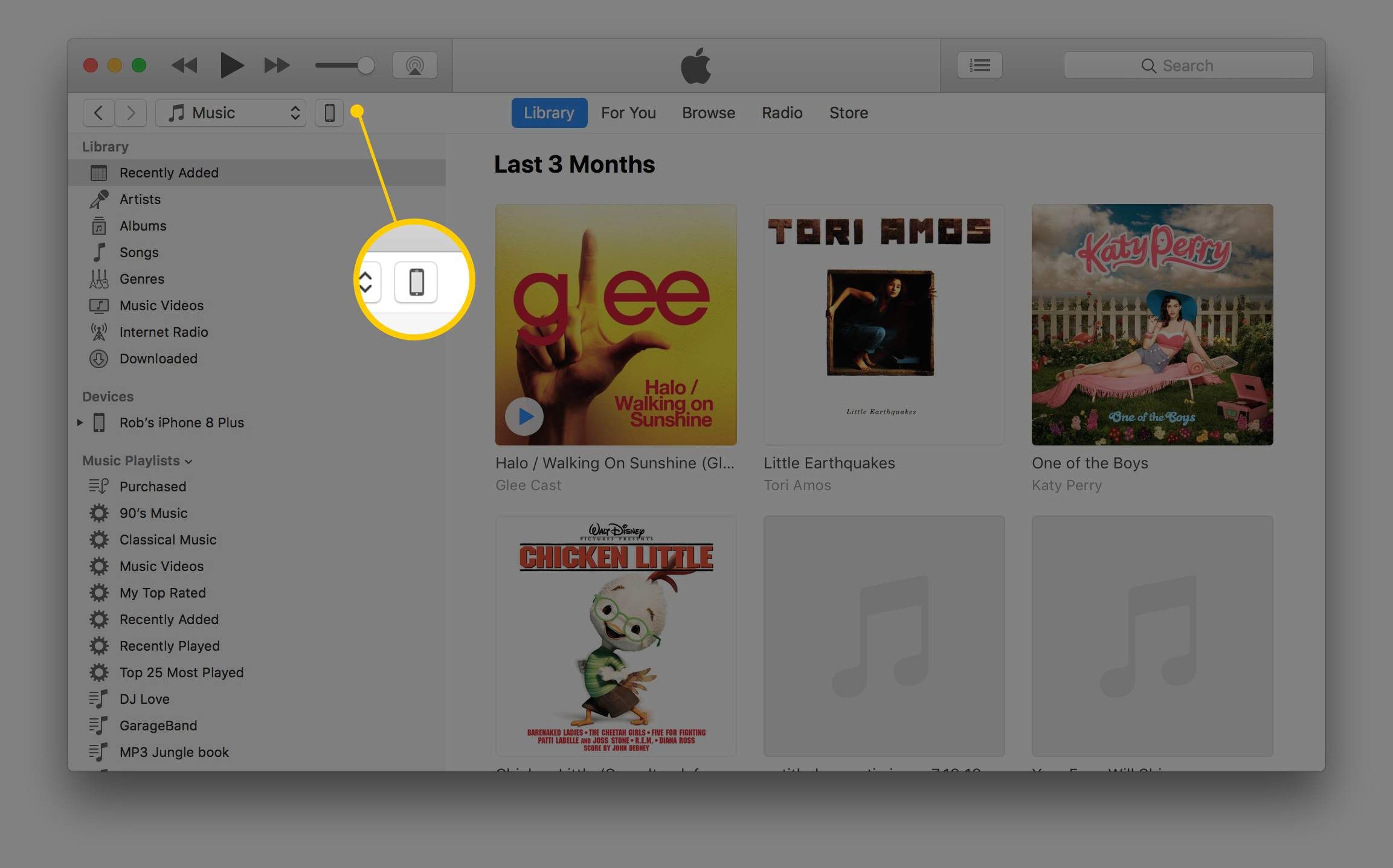 Снимок экрана iTunes на Mac с кнопкой доступа к iPhone