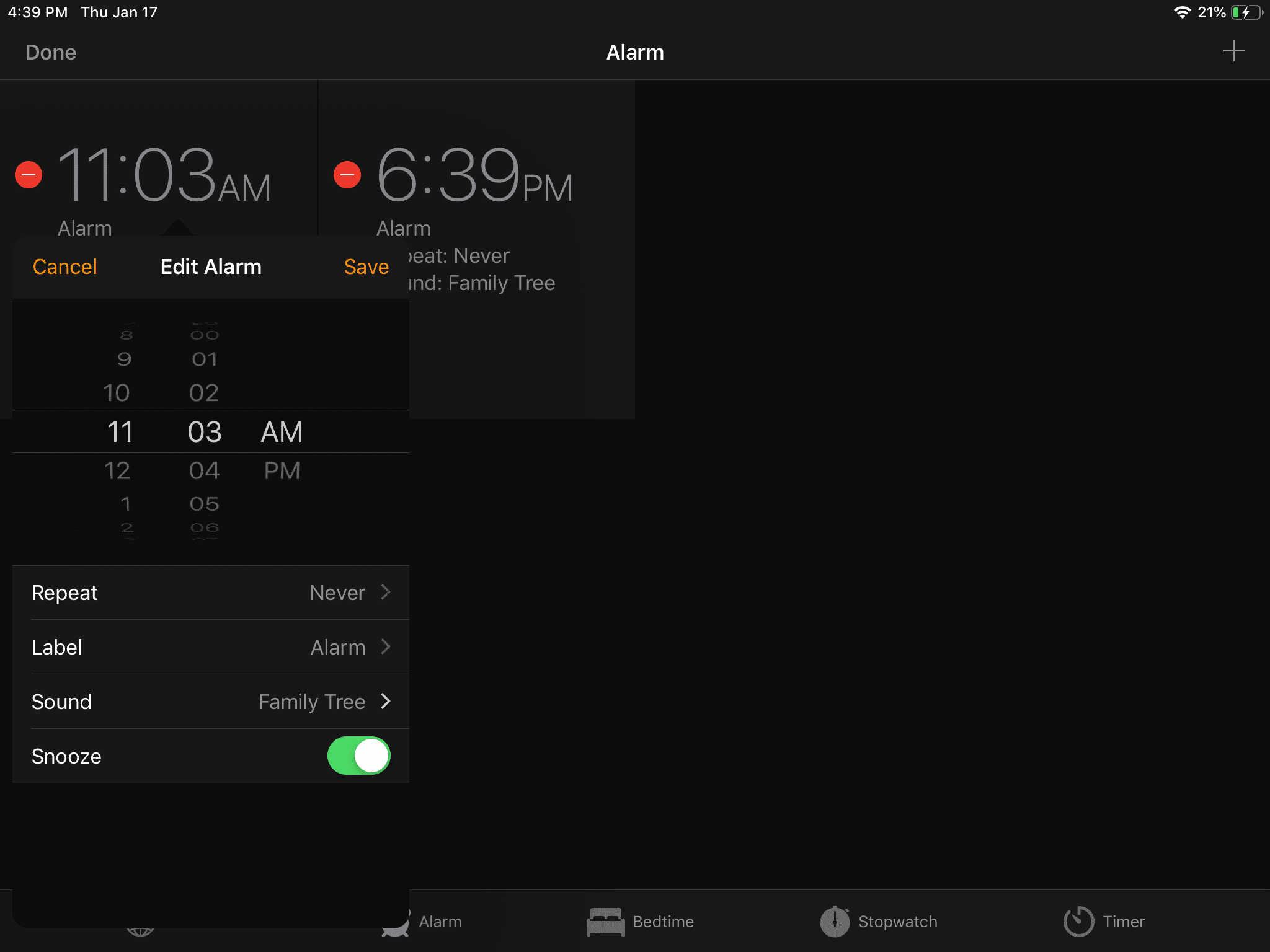 Редактирование интерфейса для будильника в приложении «Часы» на iPad