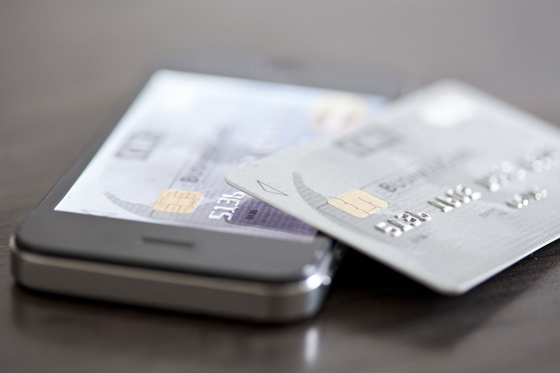 Удалить кредитную карту из Apple Pay с iCloud