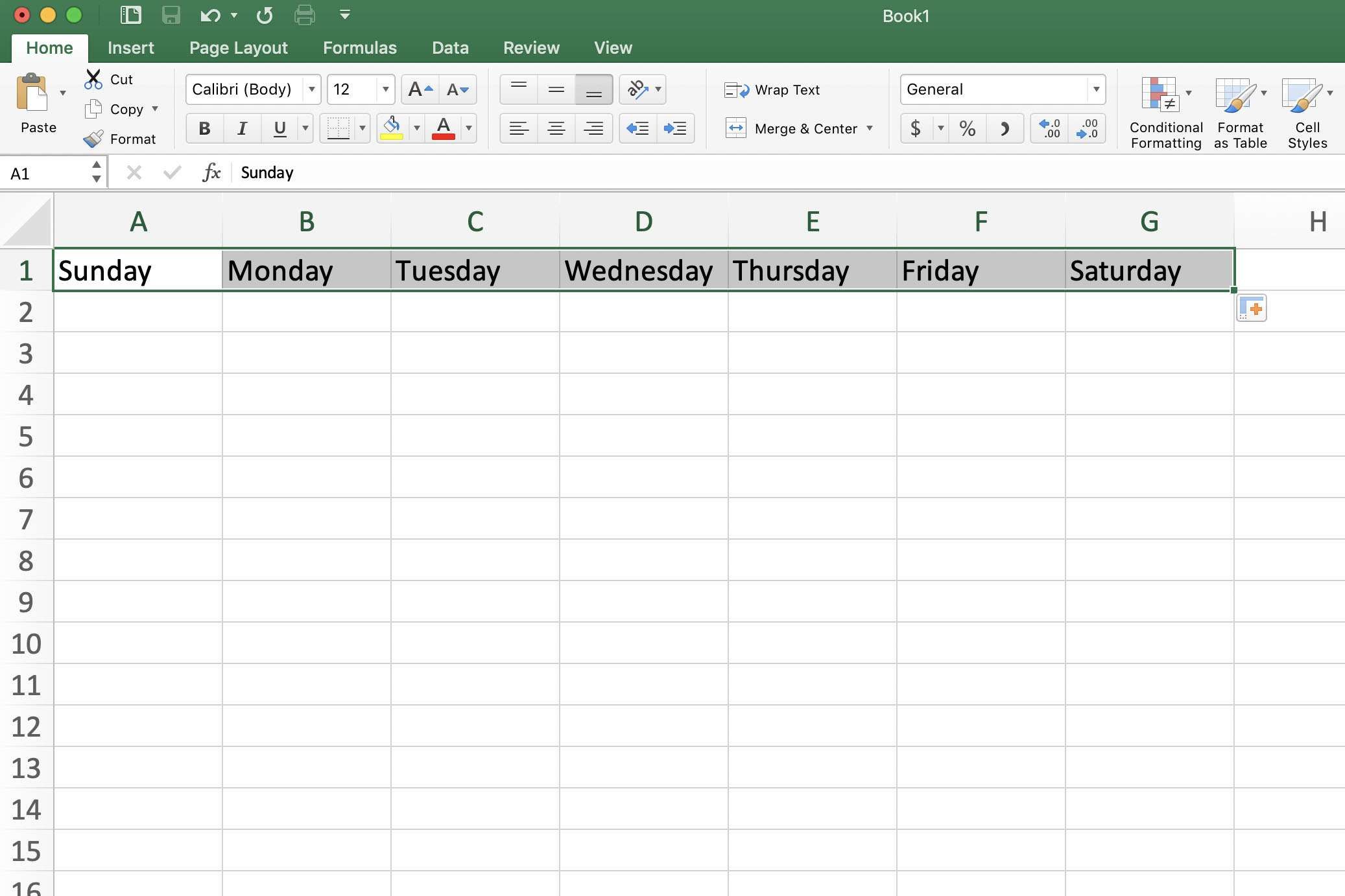 Снимок экрана Excel, показывающий автозаполнение с днями недели