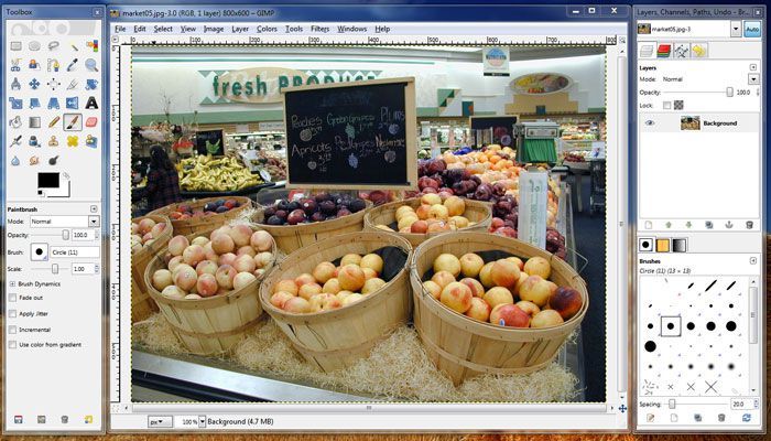 Программа GIMP с секцией продуктового магазина
