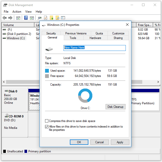 Снимок экрана, показывающий, как изменить метку тома в разделе «Управление дисками» в Windows 10