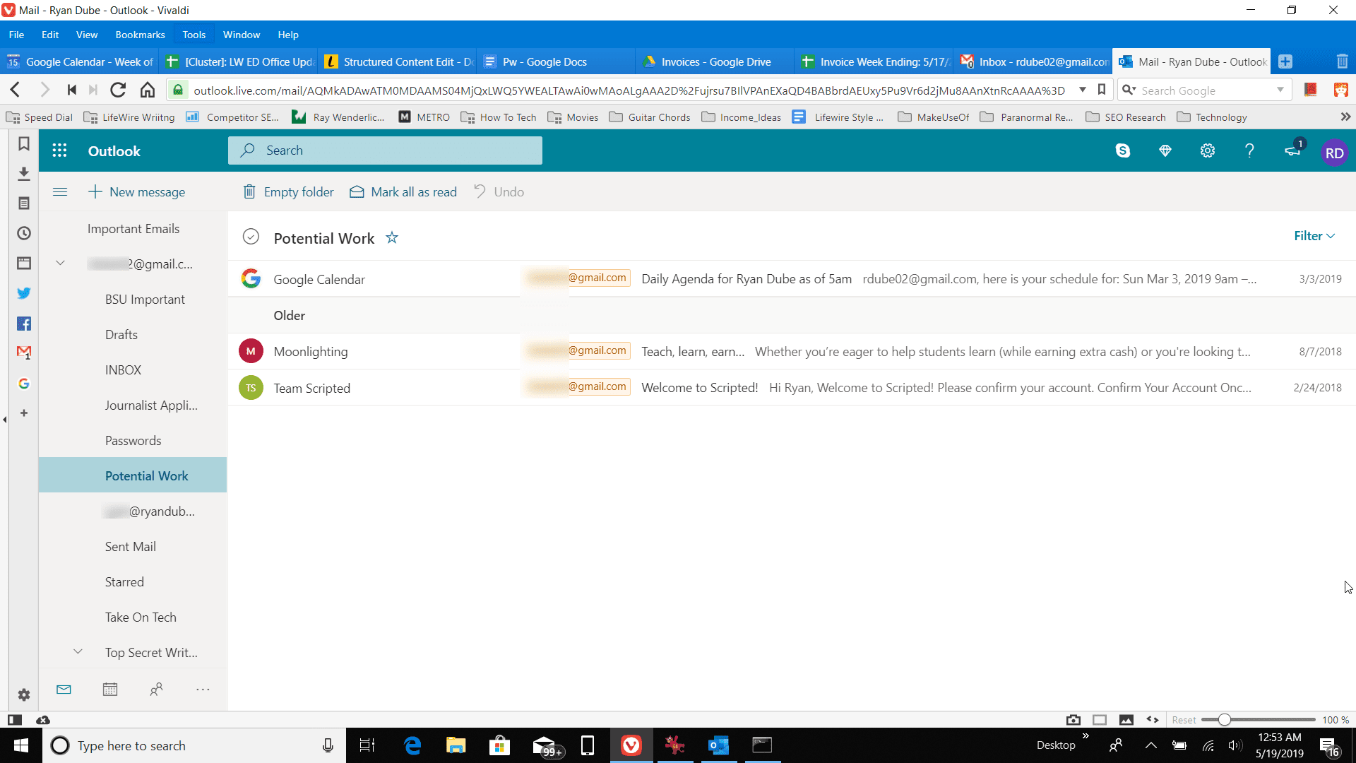 Снимок экрана выбора папки в Outlook онлайн