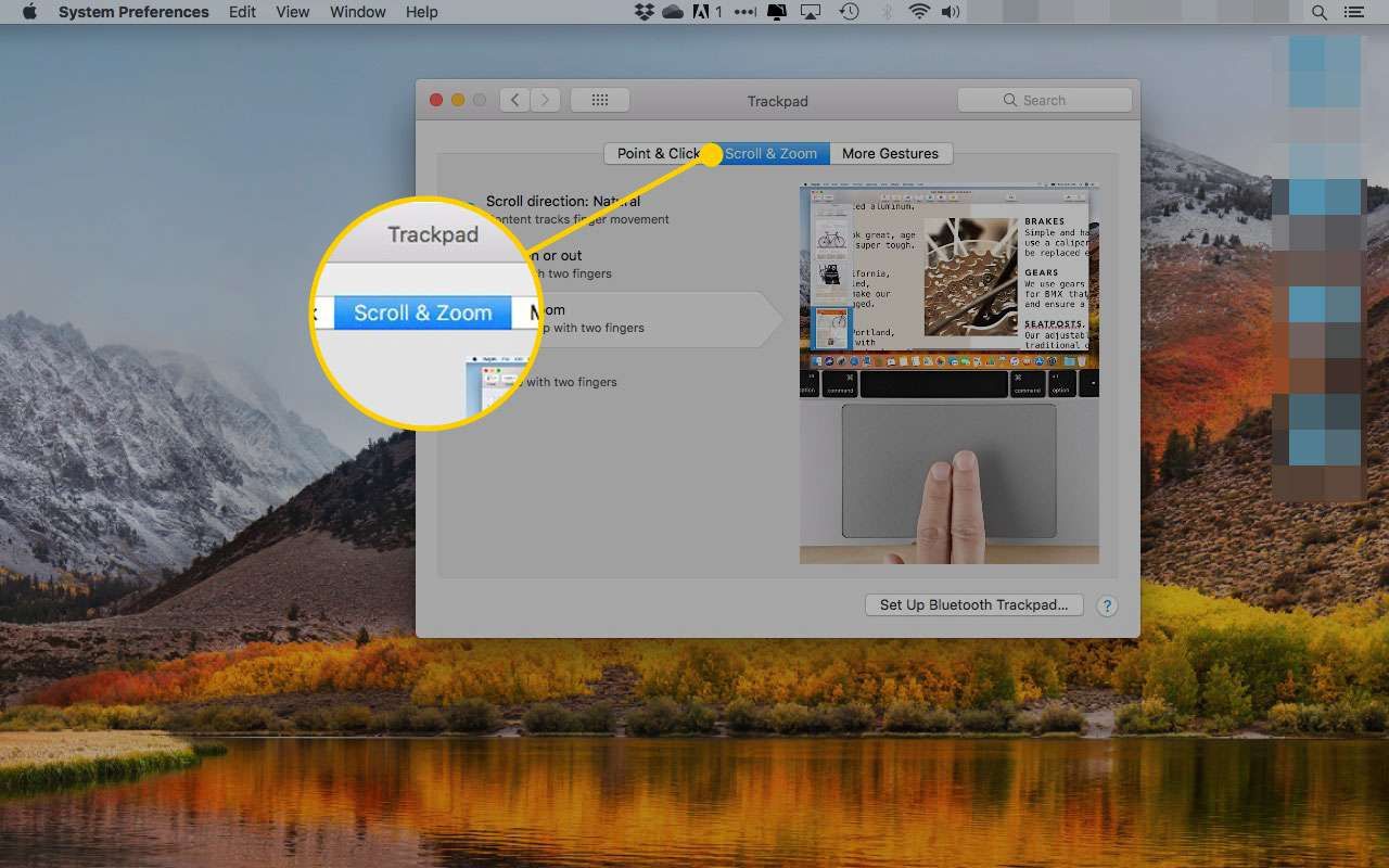 Настройки трекпада в macOS с выделенной вкладкой Scroll & Zoom