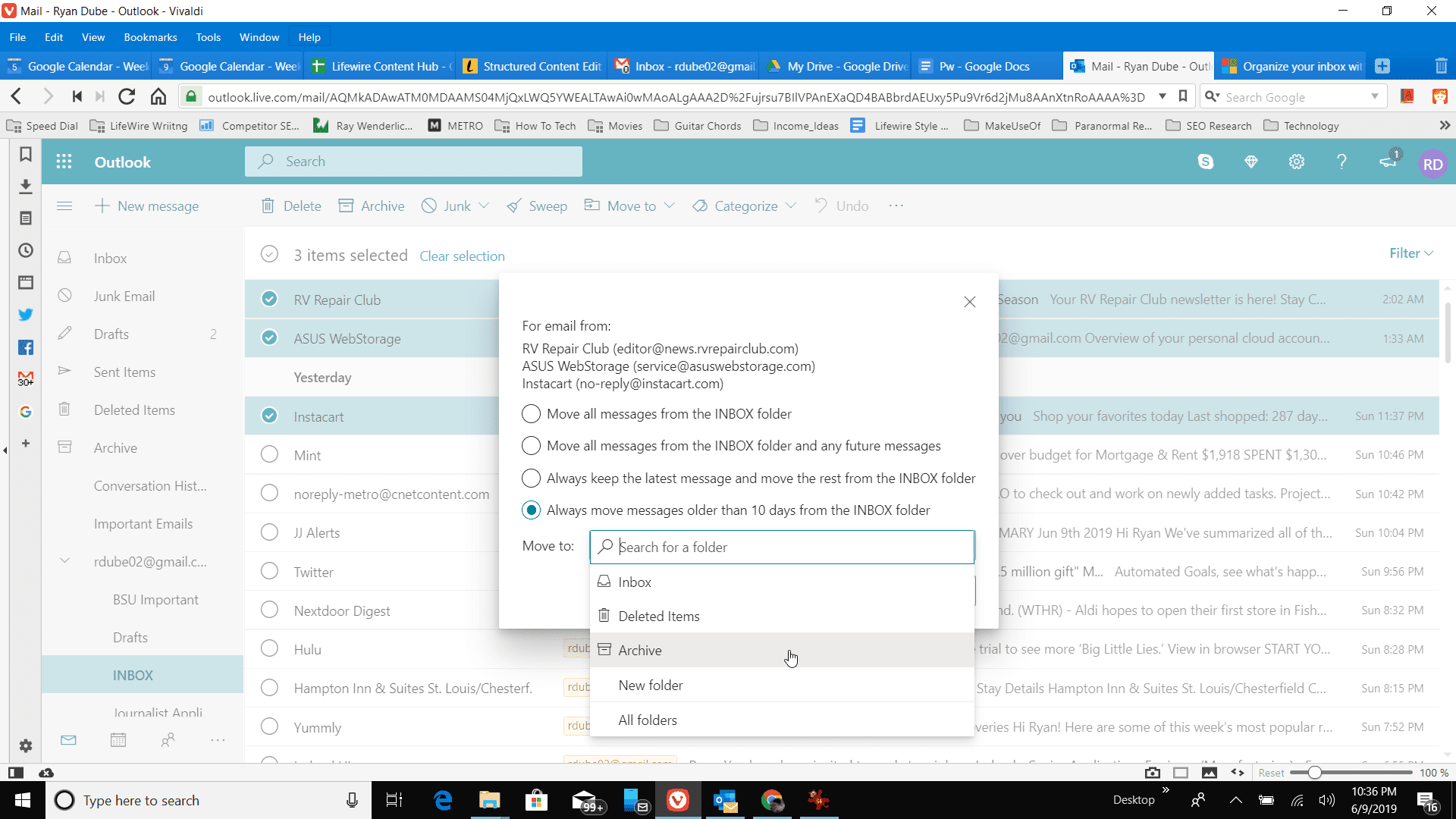 Скриншот перемещения старых сообщений в архив в Outlook.com