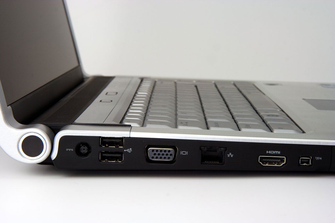 VGA и HDMI порты на ноутбуке