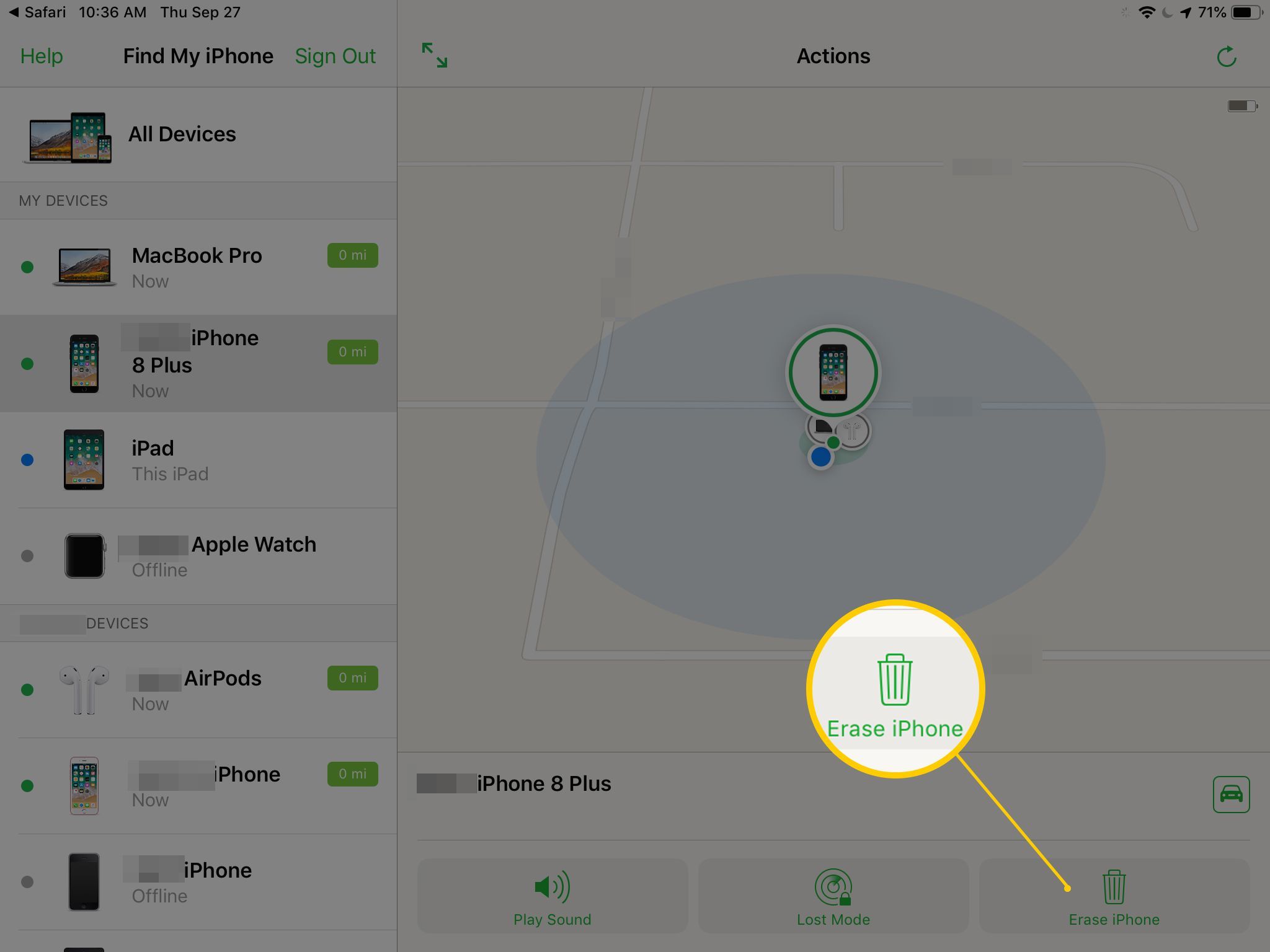 Снимок экрана iPad's Find My iPhone app with Erase iPhone button highlighted