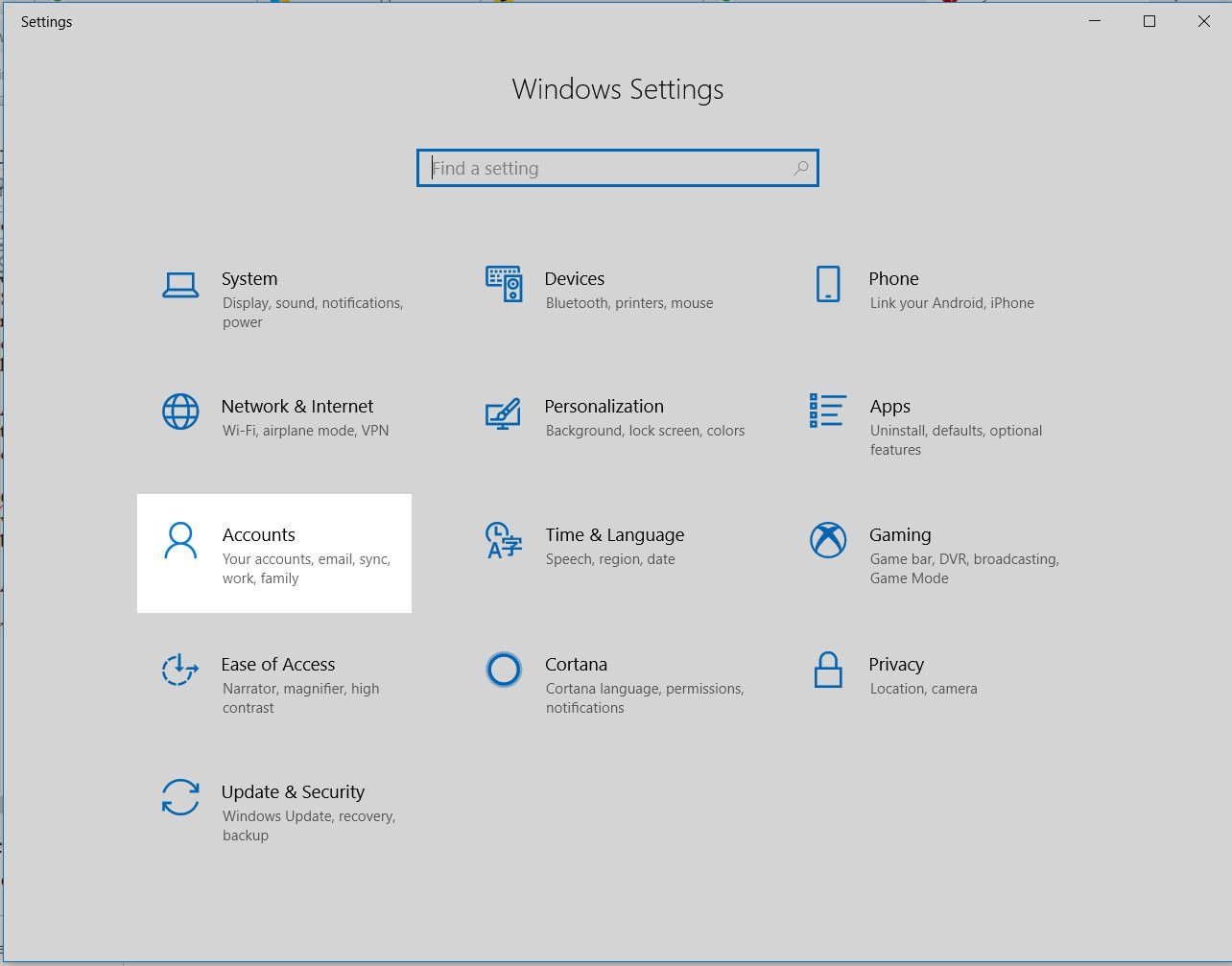 Панель настроек Windows 10 с выделенными учетными записями