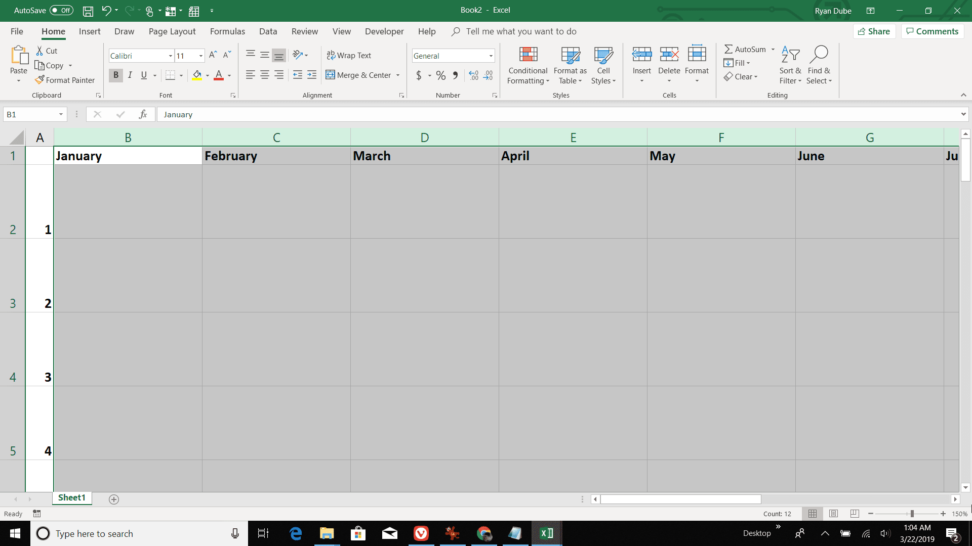 Снимок экрана изменения размера ежемесячных столбцов в Excel