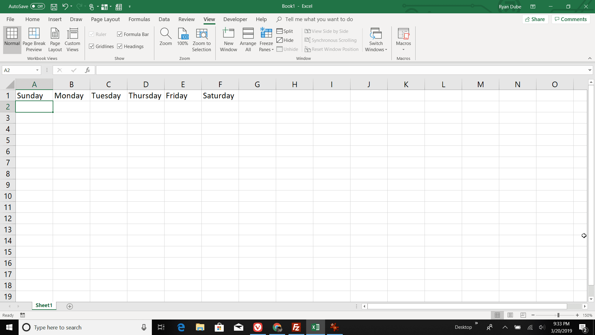 Скриншот заполнения дней недели в календаре Excel