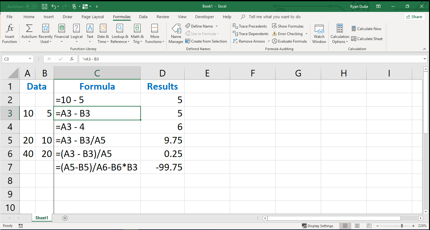 Пример ввода ссылок на ячейки в формулу Excel.