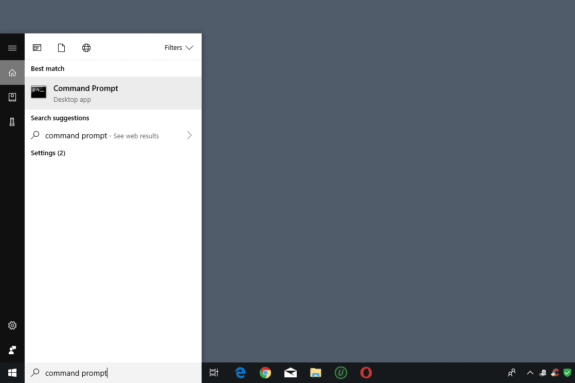 Снимок экрана, показывающий, как открыть командную строку в Windows 10 из меню «Пуск»