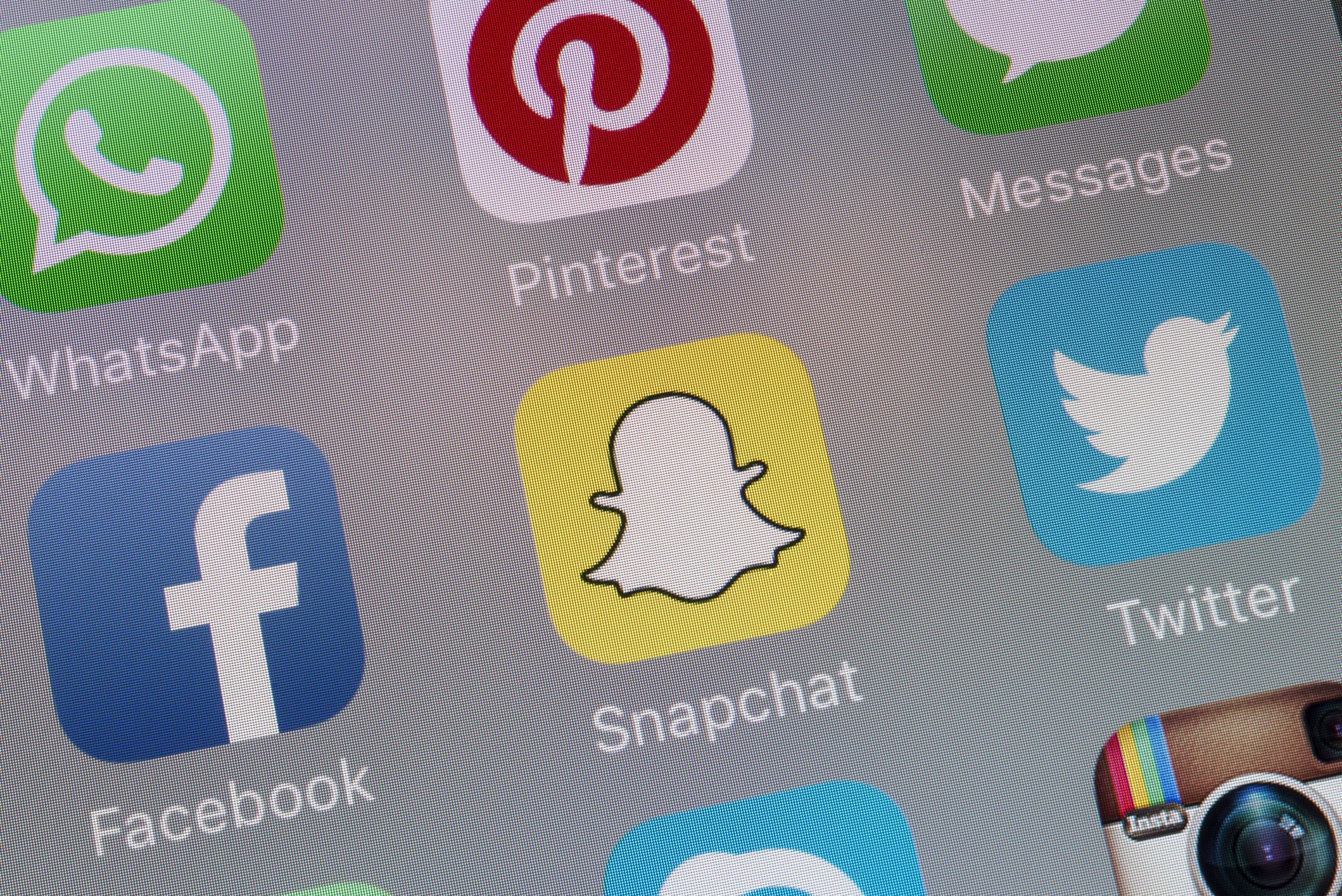 Snapchat приложение на экране мобильного телефона