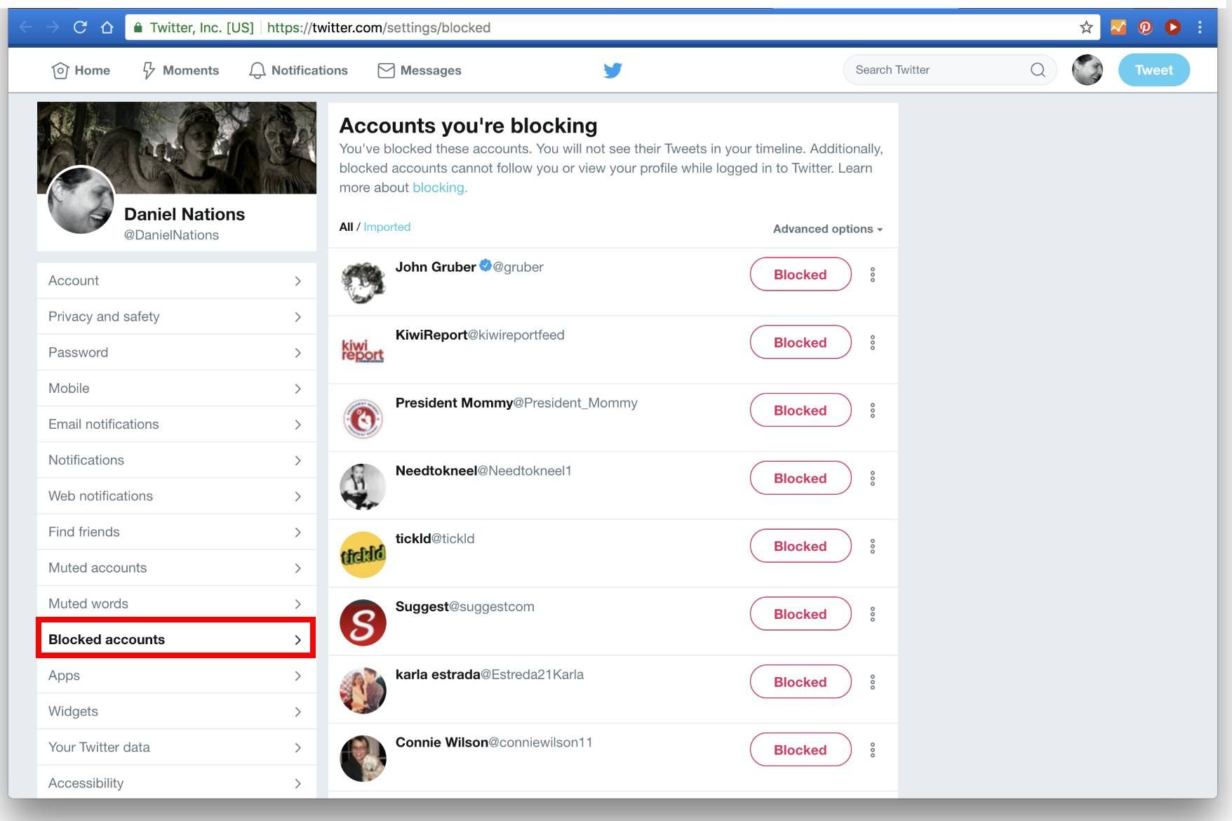 Скриншот Twitter's blocked account list