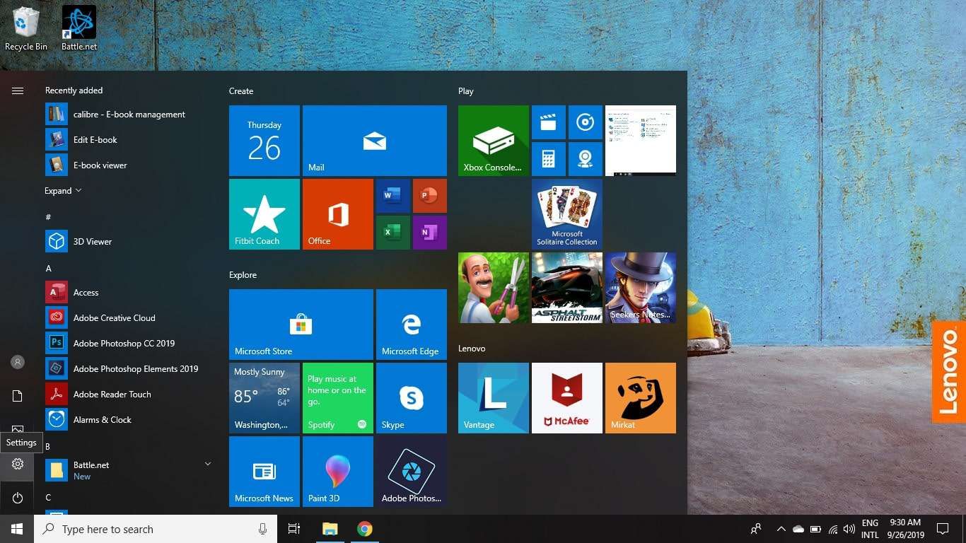 Выберите значок Windows в левом нижнем углу панели задач, затем выберите механизм, чтобы открыть компьютер's Settings.