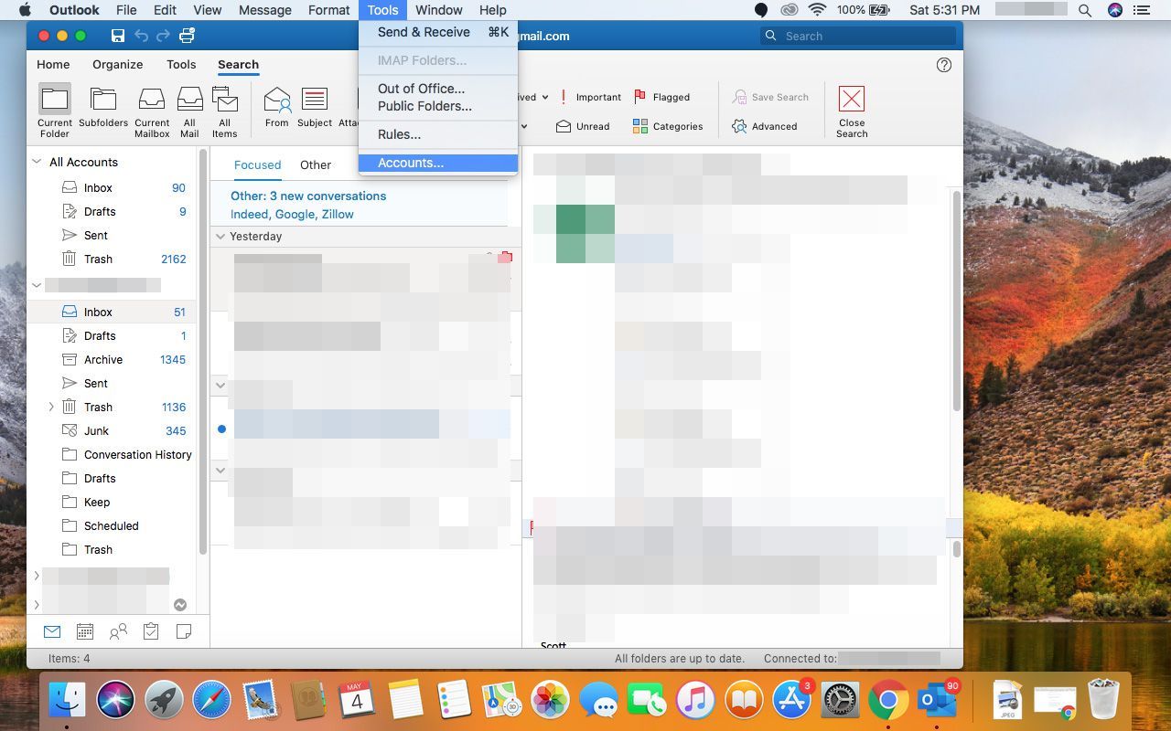 Выбор меню «Инструменты» в Outlook для Mac.