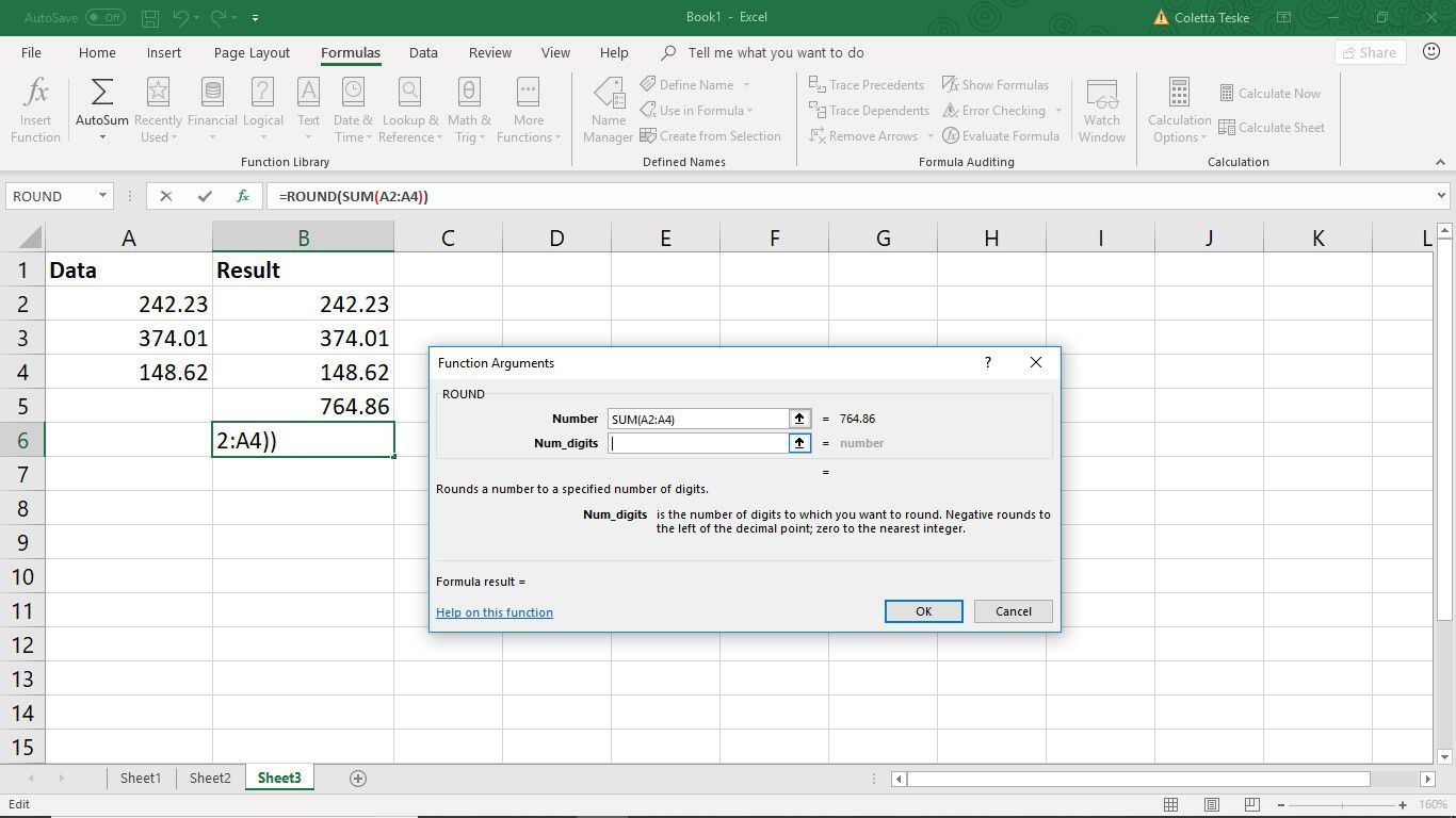 Снимок экрана, показывающий, как объединить функции ROUND и SUM в Excel