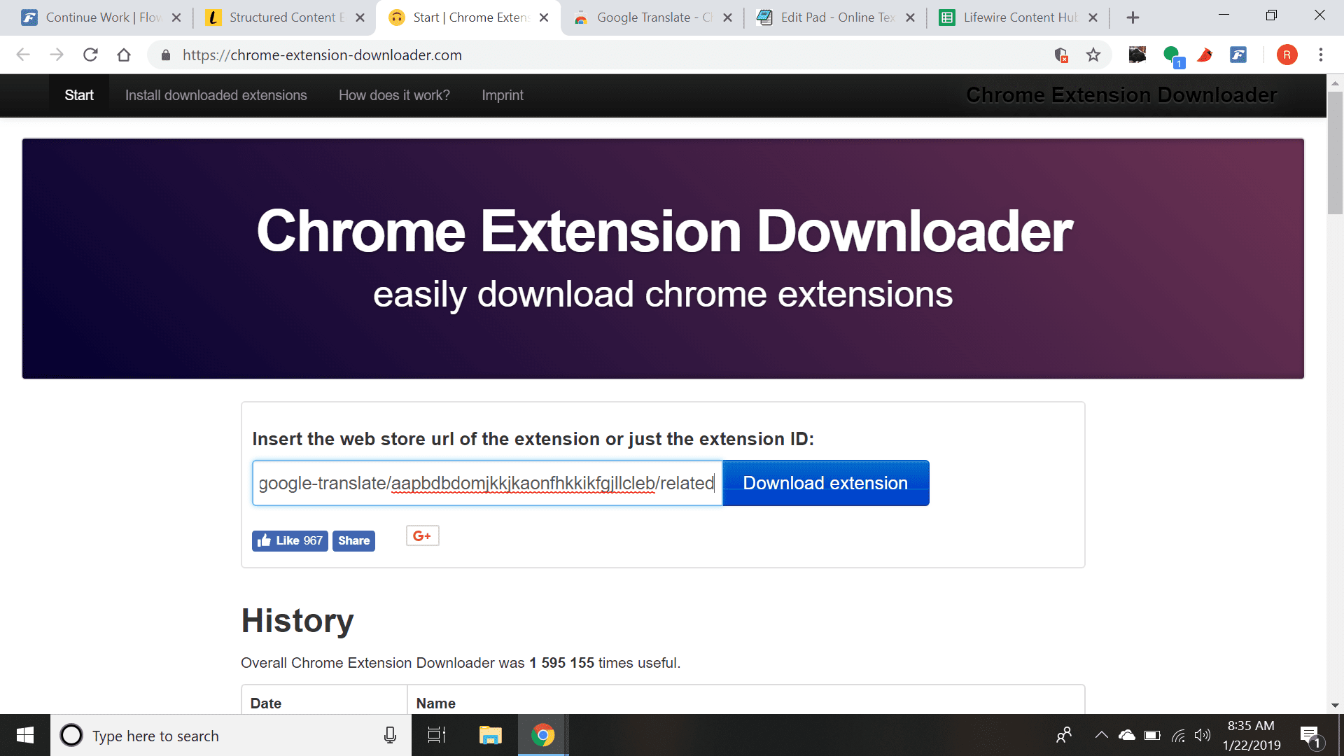Вставьте URL-адрес в текстовое поле Chrome Extension Downloader и выберите «Загрузить расширение».