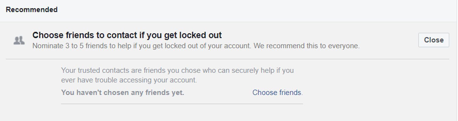 Facebook показывает экран для выбора доверенных контактов.