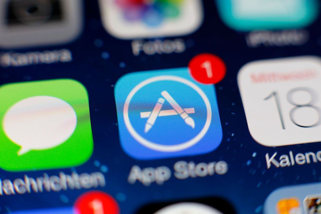 Изображение значка приложения Apple App Store на экране устройства iOS.