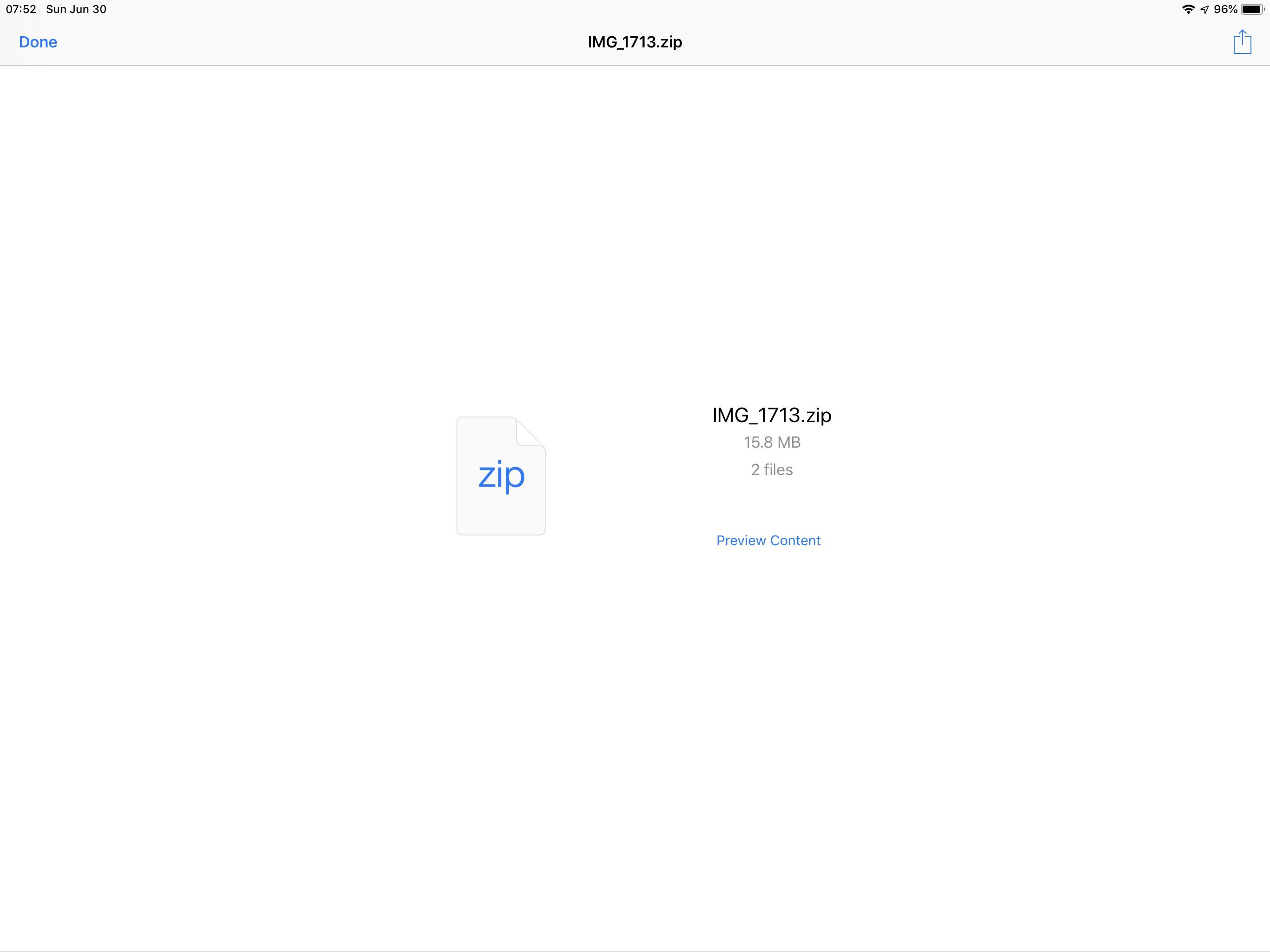 На снимке экрана показаны данные zip-файла (15,8 МБ, 2 файла) с возможностью предварительного просмотра содержимого