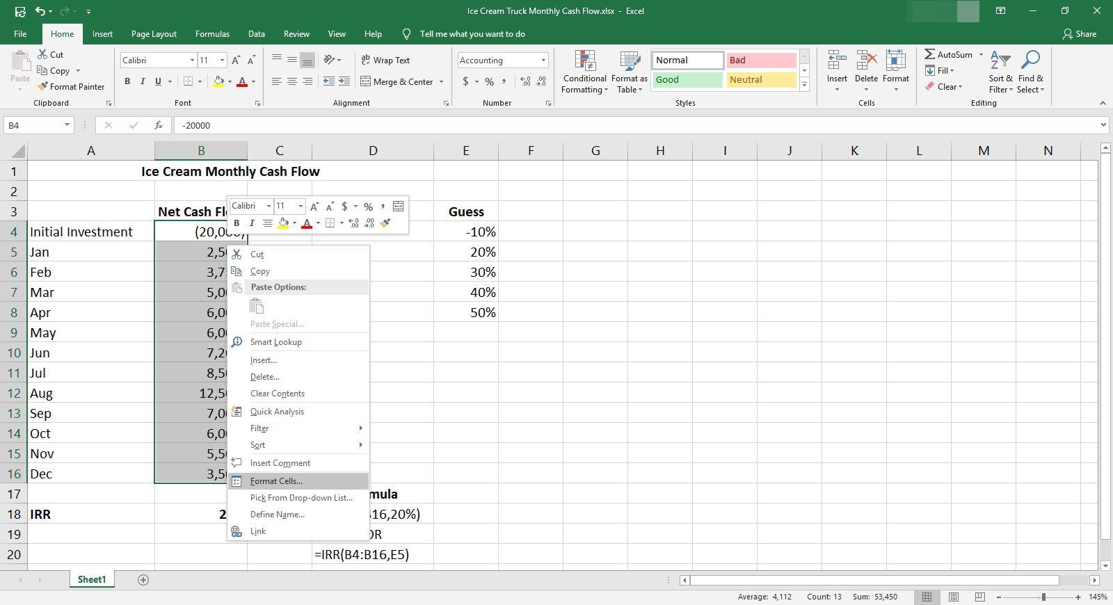Электронная таблица с несколькими ячейками, выбранными для форматирования в Excel.
