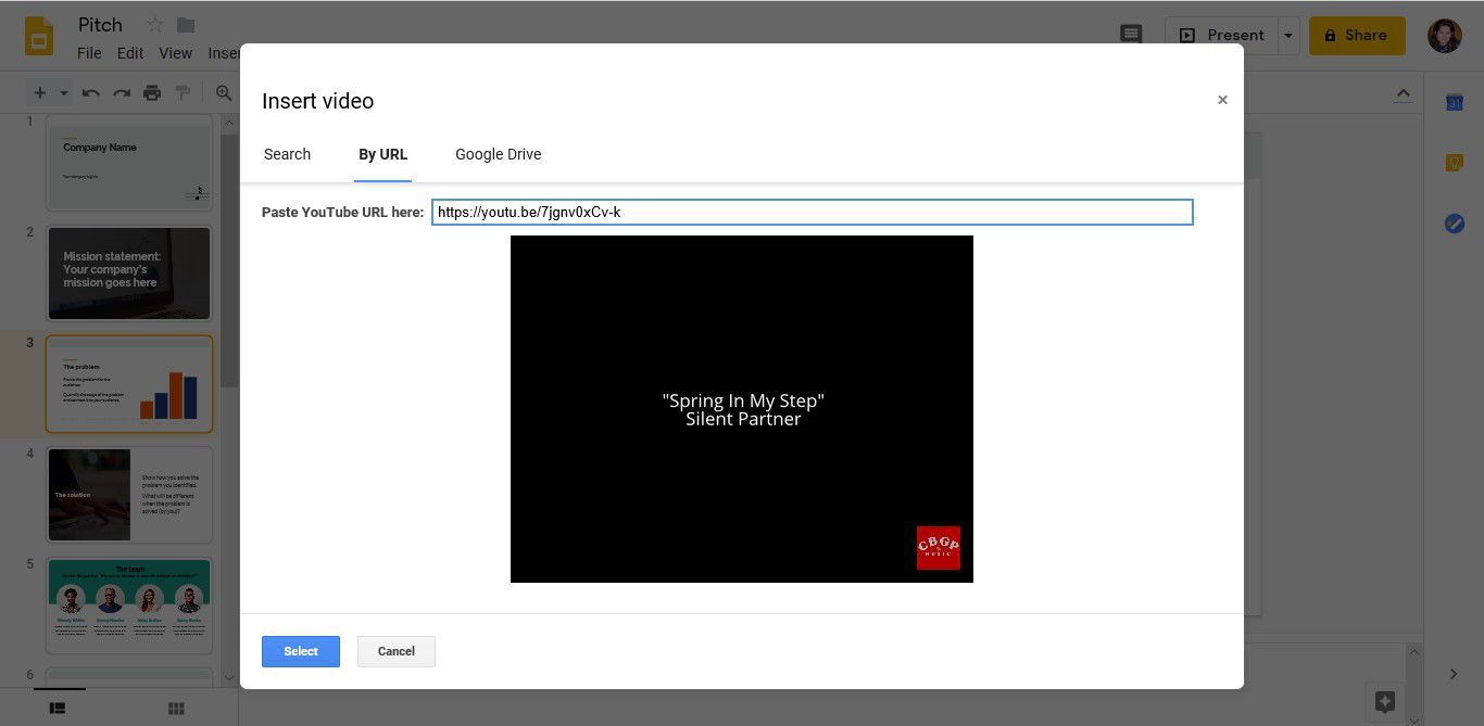 Снимок экрана, показывающий, как встроить YouTube-видео в Google Slides