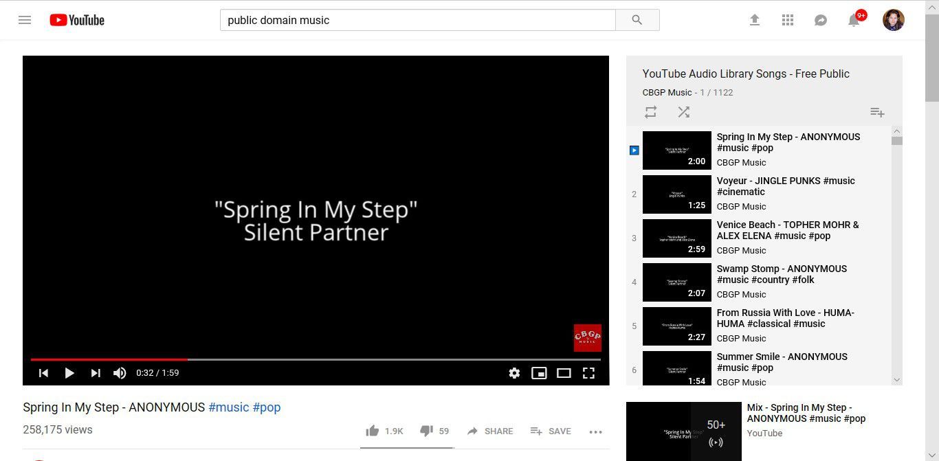 Снимок экрана, показывающий, как найти ссылку на харинг для видео на YouTube