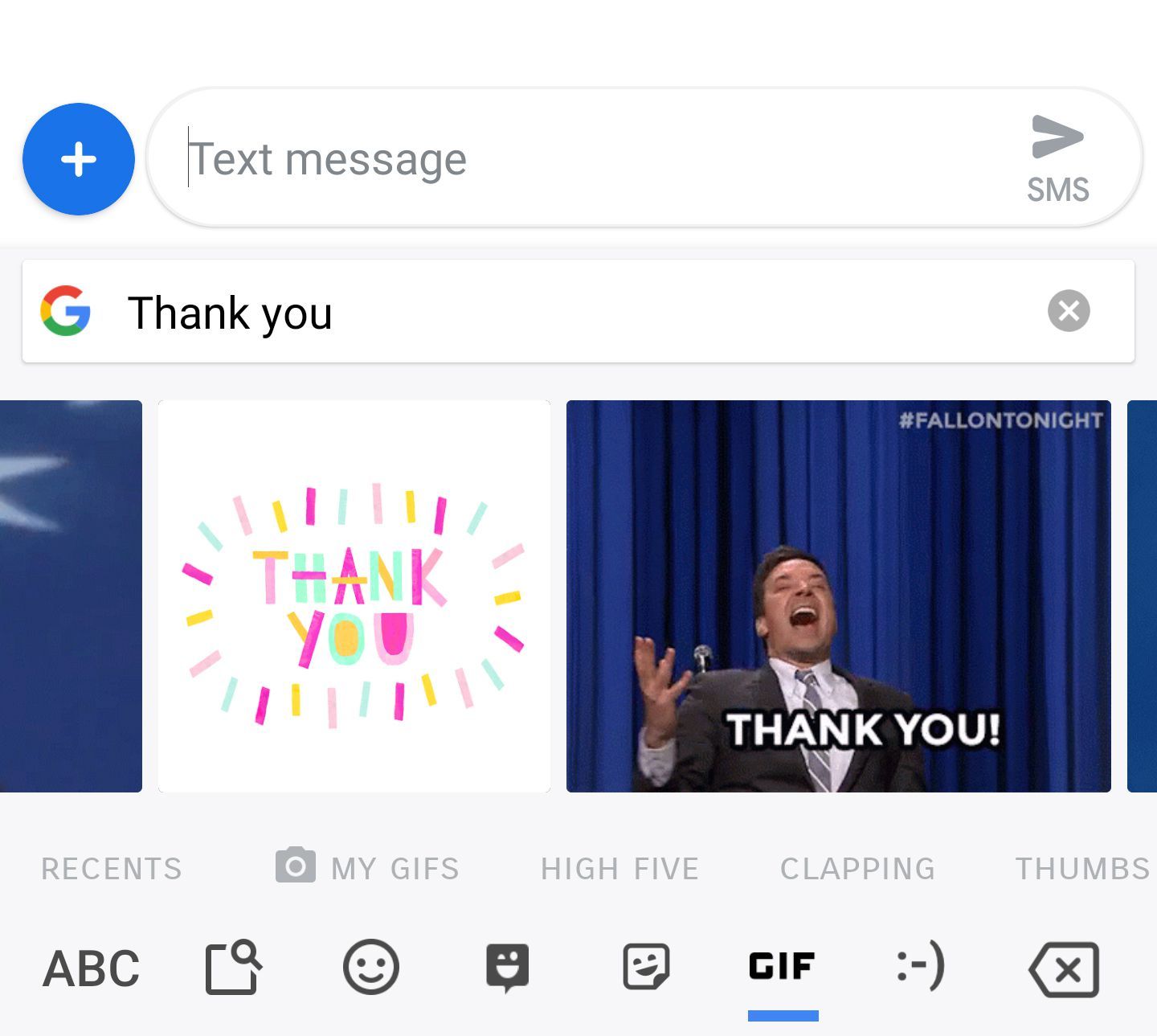 Клавиатура Android, показывающая результаты GIF при поиске Спасибо