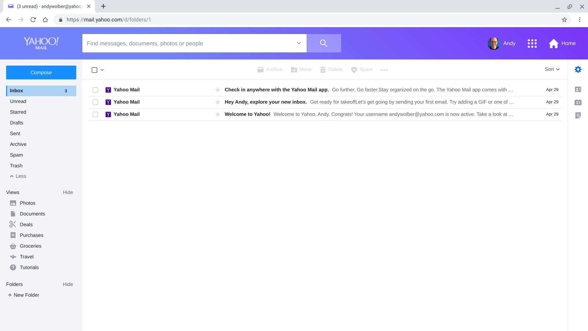 Снимок экрана Yahoo Mail с выделенной настройкой Gear в правом верхнем углу