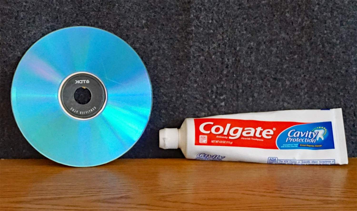 Fix Scratched CD - метод зубной пасты