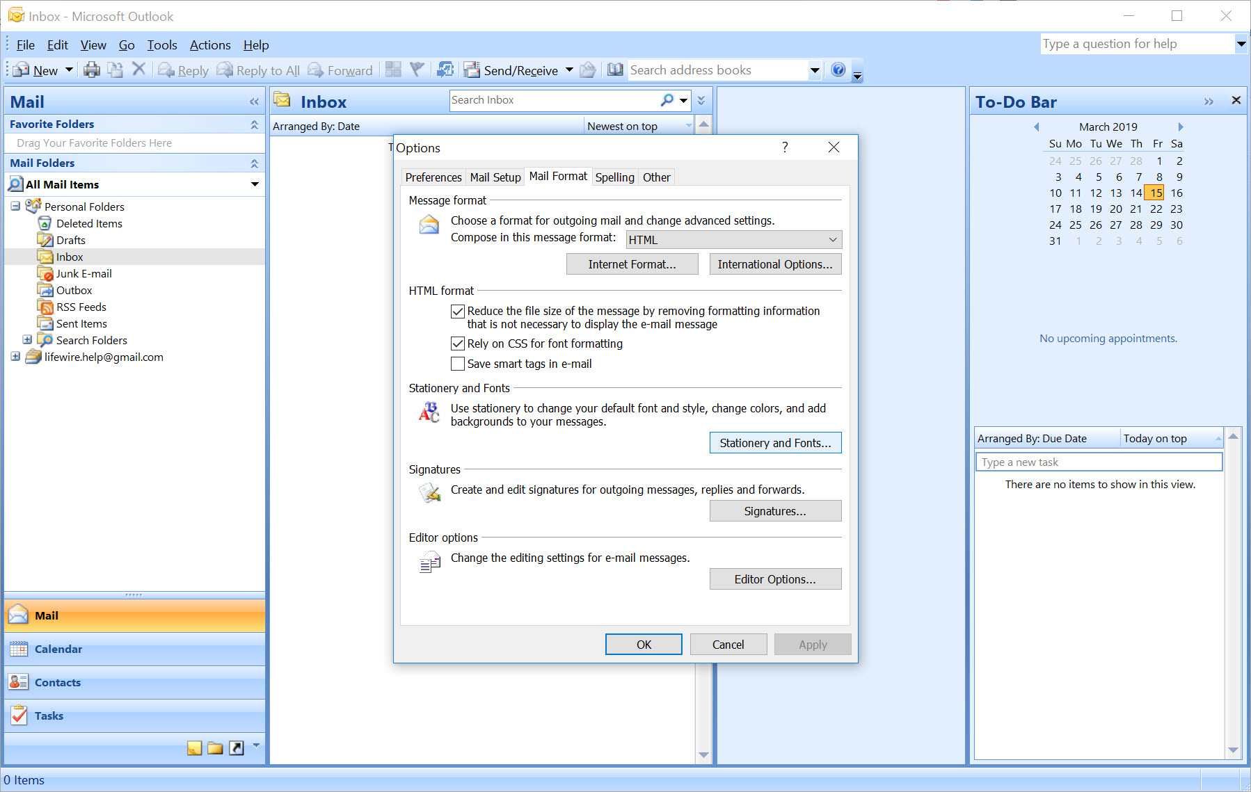 Экран параметров канцелярских принадлежностей и шрифтов в Outlook 2007