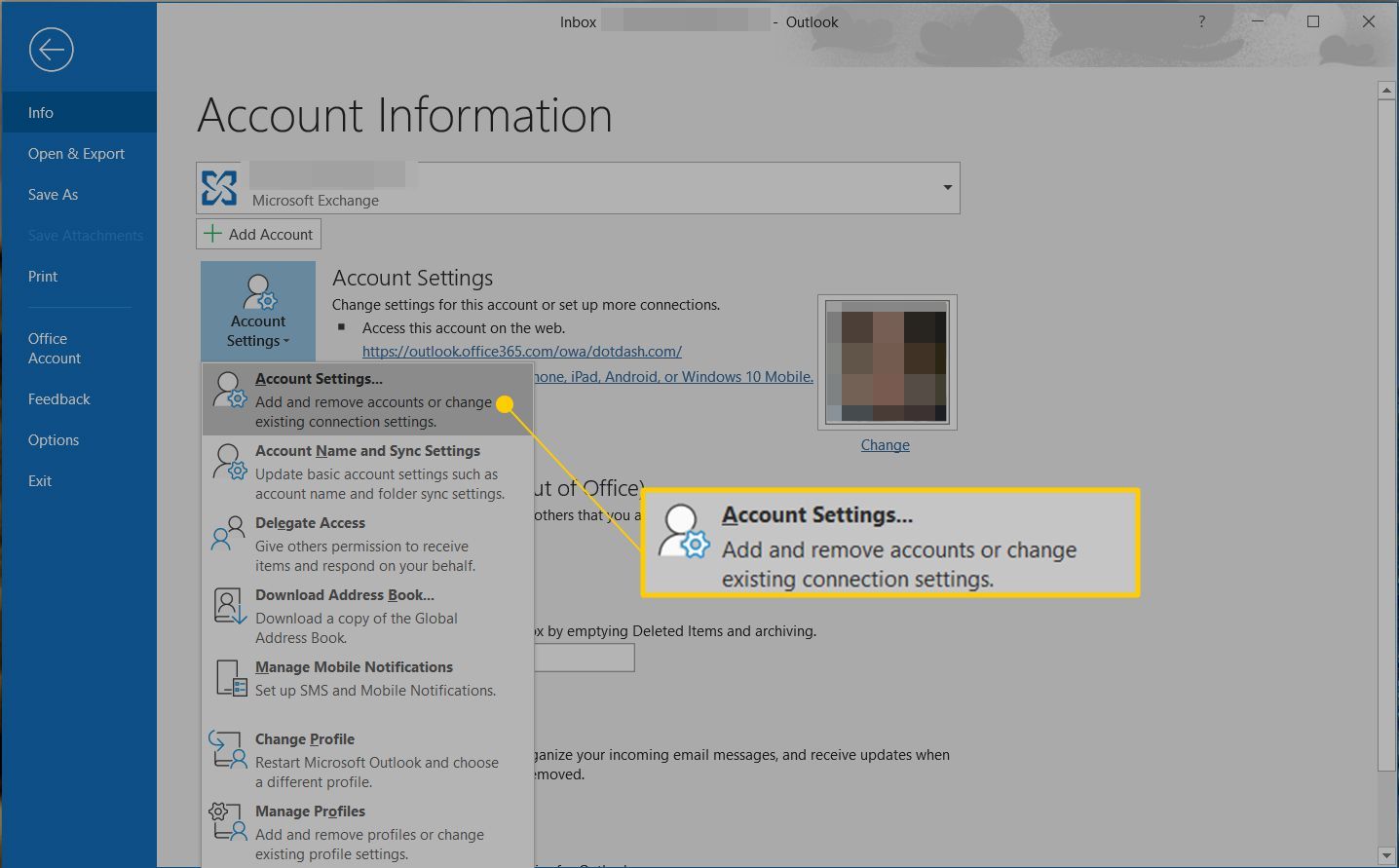 Кнопка «Настройки учетной записи» на панели «Информация об учетной записи» в Outlook