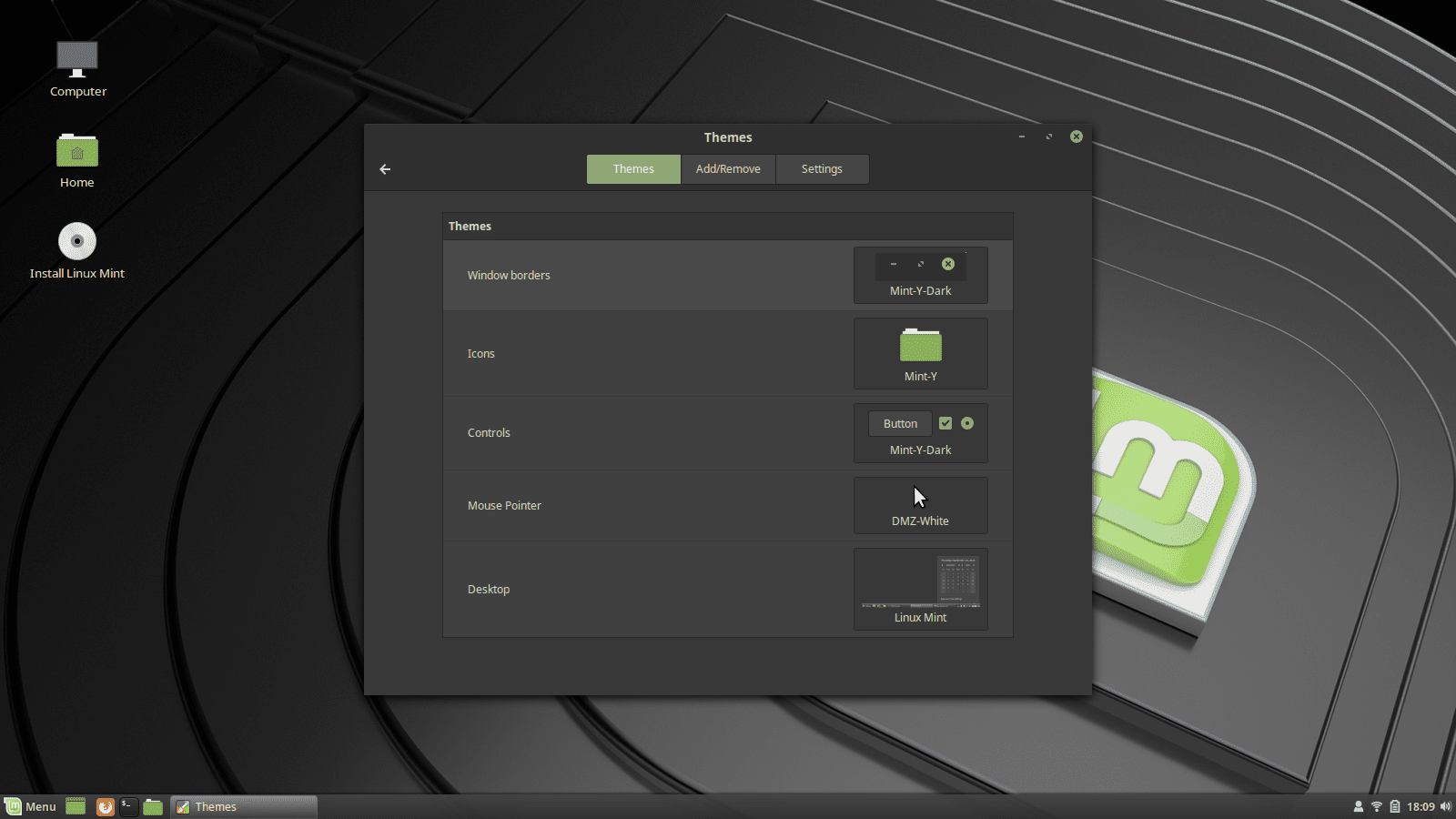 Linux Mint с рабочим столом Cinnamon и открытым меню Темы