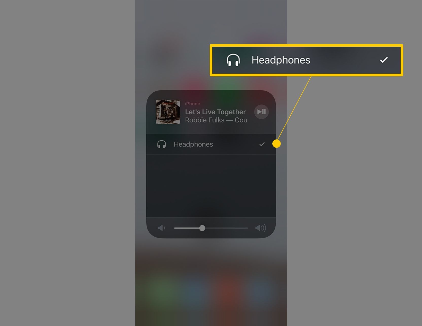 Наушники на экране AirPlay на iOS