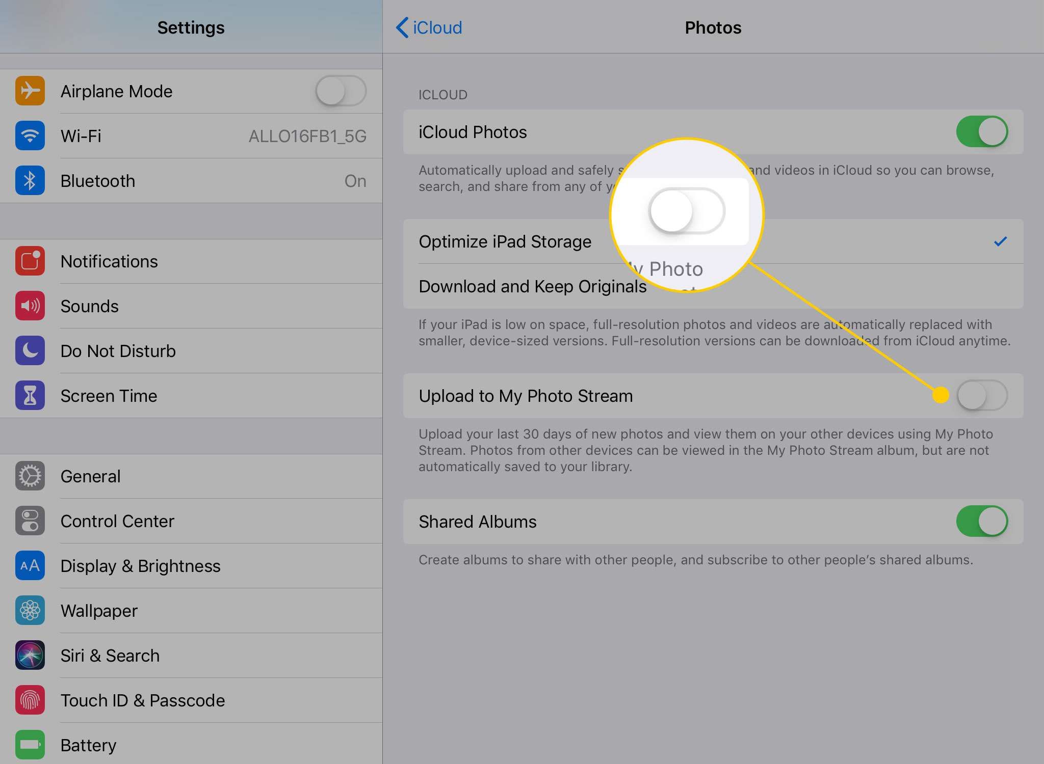 Настройки iCloud Photos с выделенным переключателем Upload to My Photo Stream