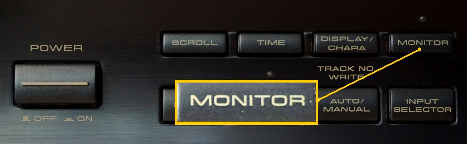 Устройство записи компакт-дисков Pioneer PDR-609 - Элементы управления с левой стороны - Монитор выделен